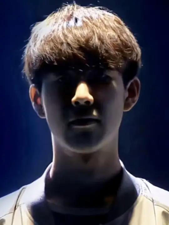 【战报】武汉eStar战胜深圳DYG，横扫S组斩获五连胜，春季赛常规赛完美收官